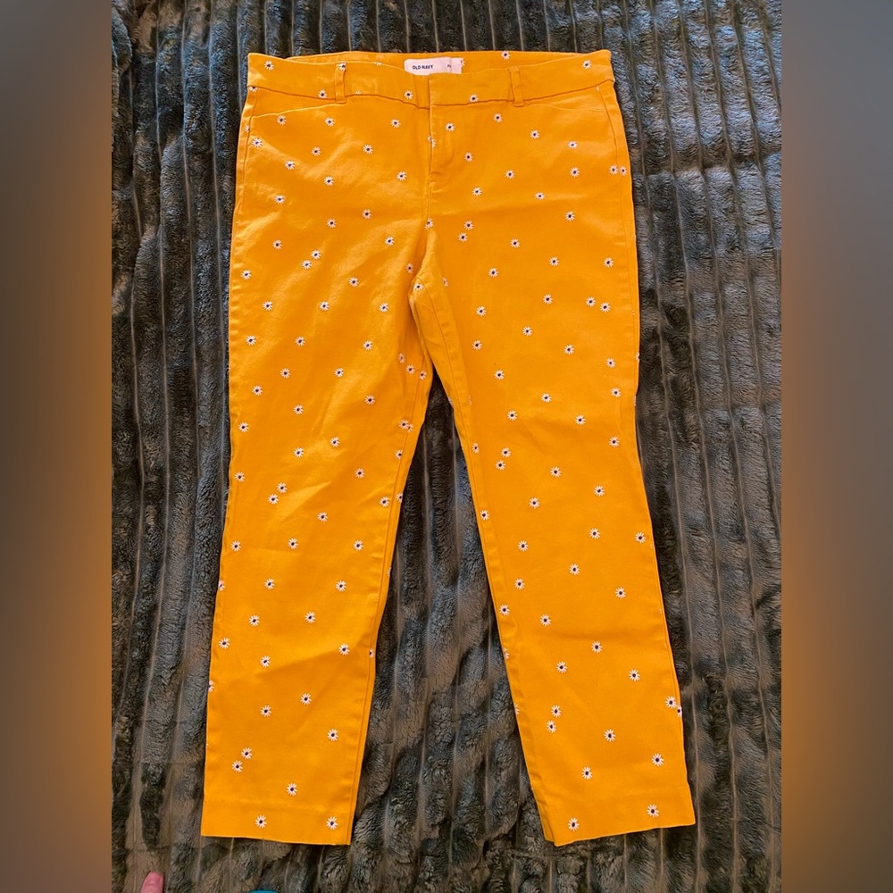 Old Navy Mustard Pixie Pants with Floral Detail